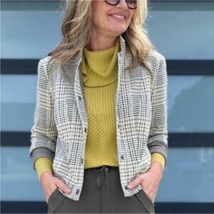 Cabi Plaid Travel Jacket #4498, Size Medium